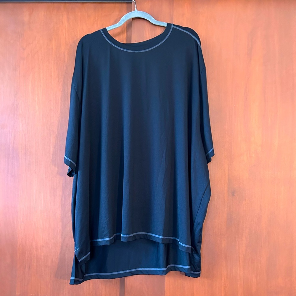 TomboyX Black T-shirt